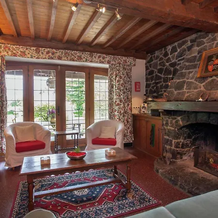 Casa de Férias Beautiful Holiday With Garden Near Forest In *