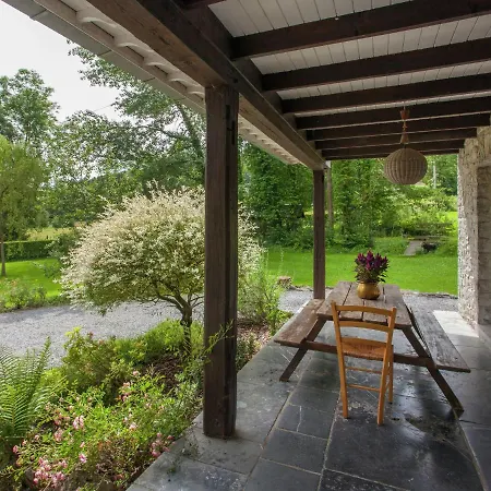 Beautiful Holiday With Garden Near Forest In Casa de Férias